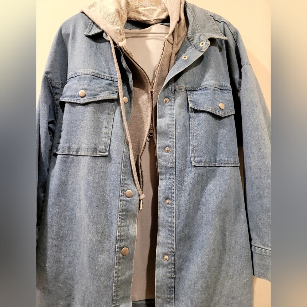 Denim shacket - Picture 3 of 4